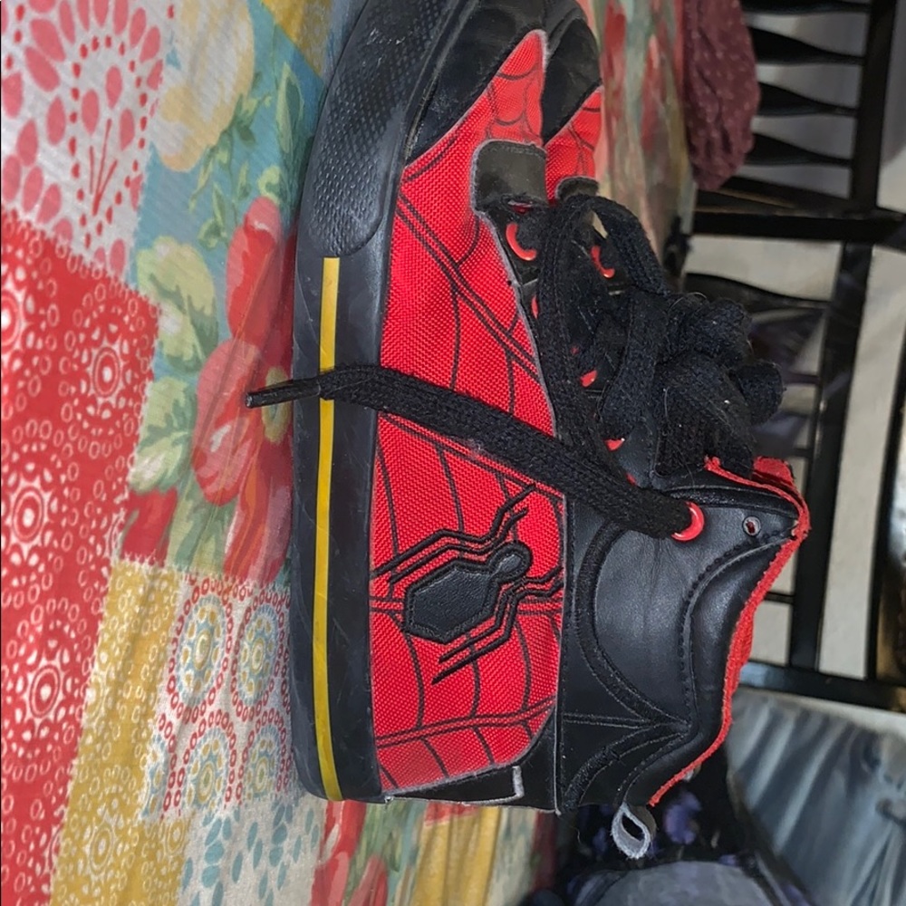 Kids Spider-Man shoes